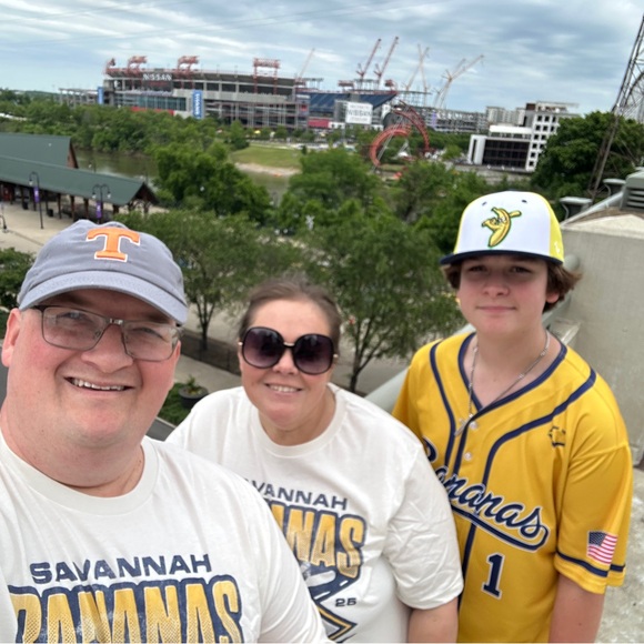 Meet your Posher, Jennifer - Picture 3 of 7